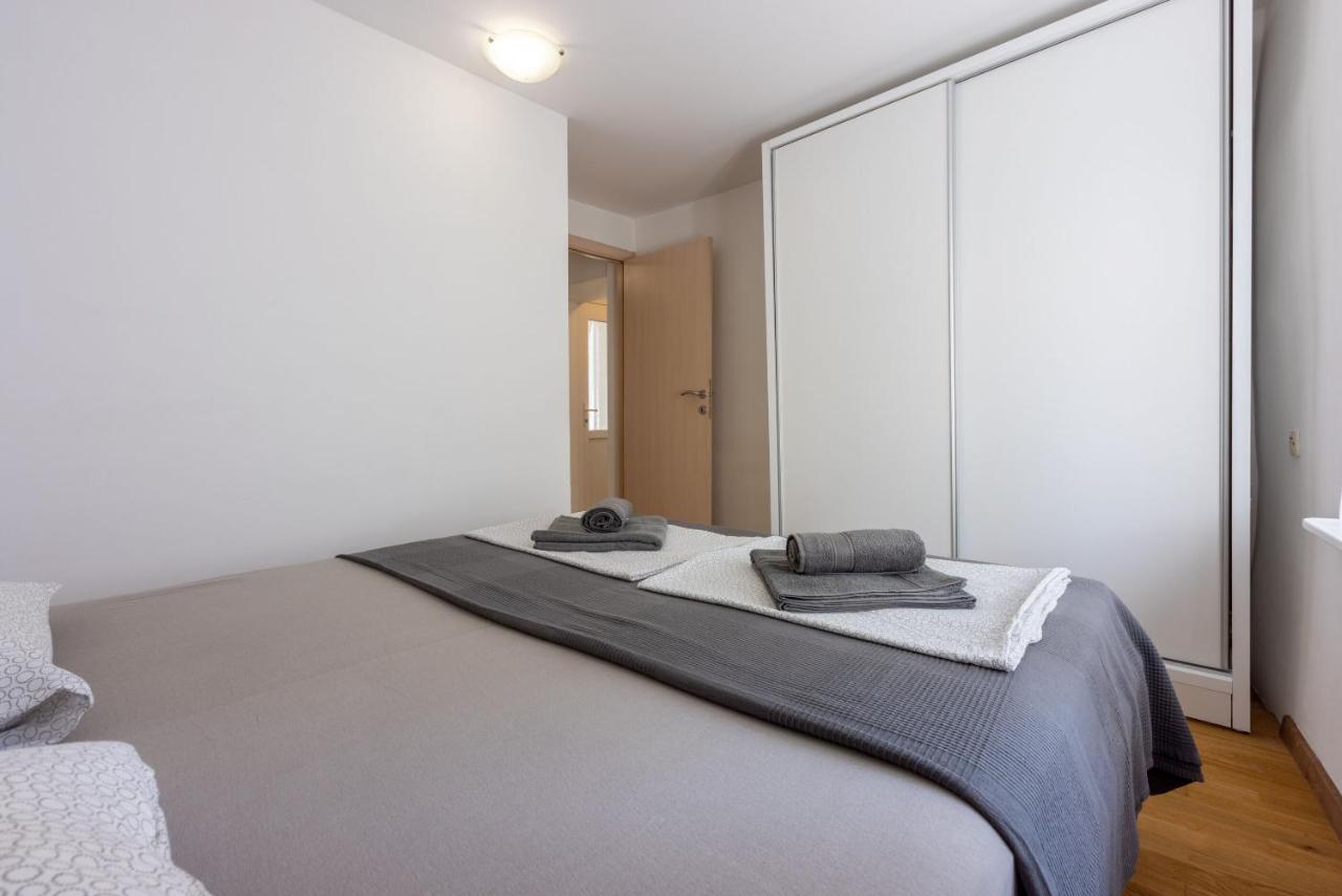 Apartment Robert Crikvenica Extérieur photo