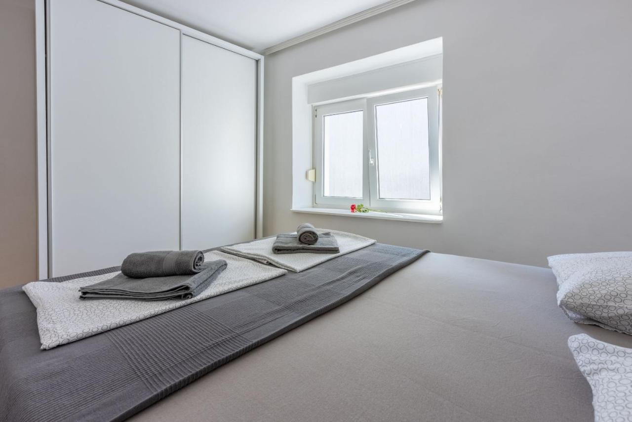 Apartment Robert Crikvenica Extérieur photo